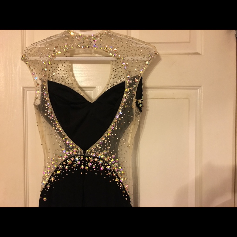 Prom Dress - Picture 4 of 5